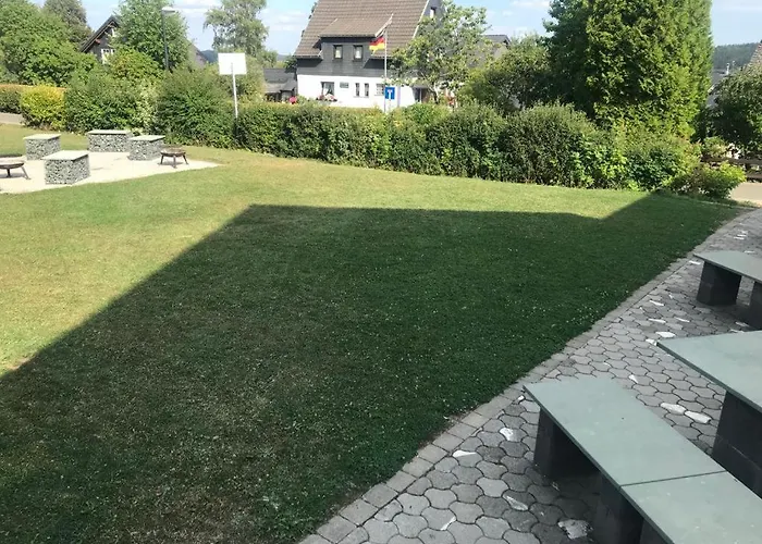 Haus Astenblick In Winterberg Fuer Bis Zu 35 Personen Fuer Wanderveranstaltungen Und Familienfeiern