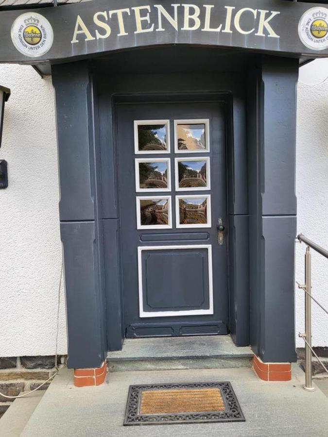 Haus Astenblick In Winterberg Fuer Bis Zu 35 Personen Fuer Wanderveranstaltungen Und Familienfeiern Apartment Winterberg