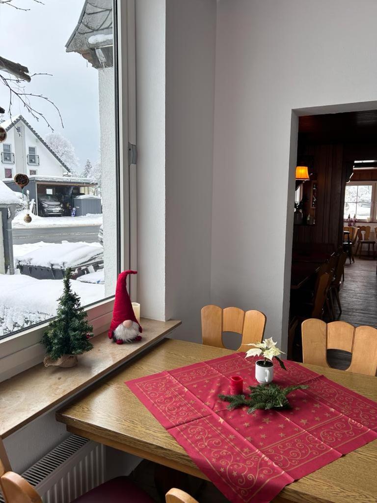 Apartment Haus Astenblick In Winterberg Fuer Bis Zu 35 Personen Fuer Wanderveranstaltungen Und Familienfeiern
