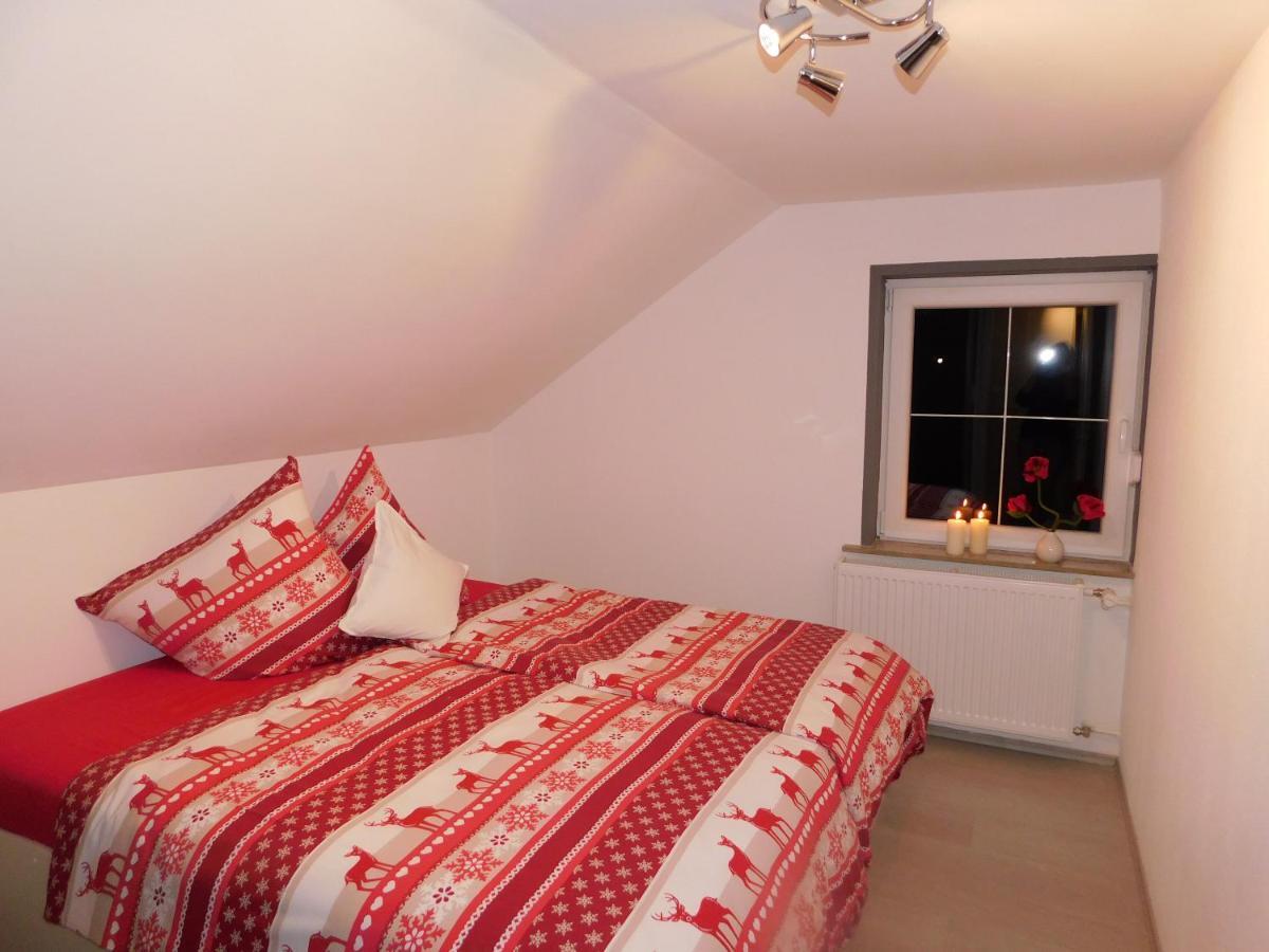 Haus Astenblick In Winterberg Fuer Bis Zu 35 Personen Fuer Wanderveranstaltungen Und Familienfeiern * Winterberg